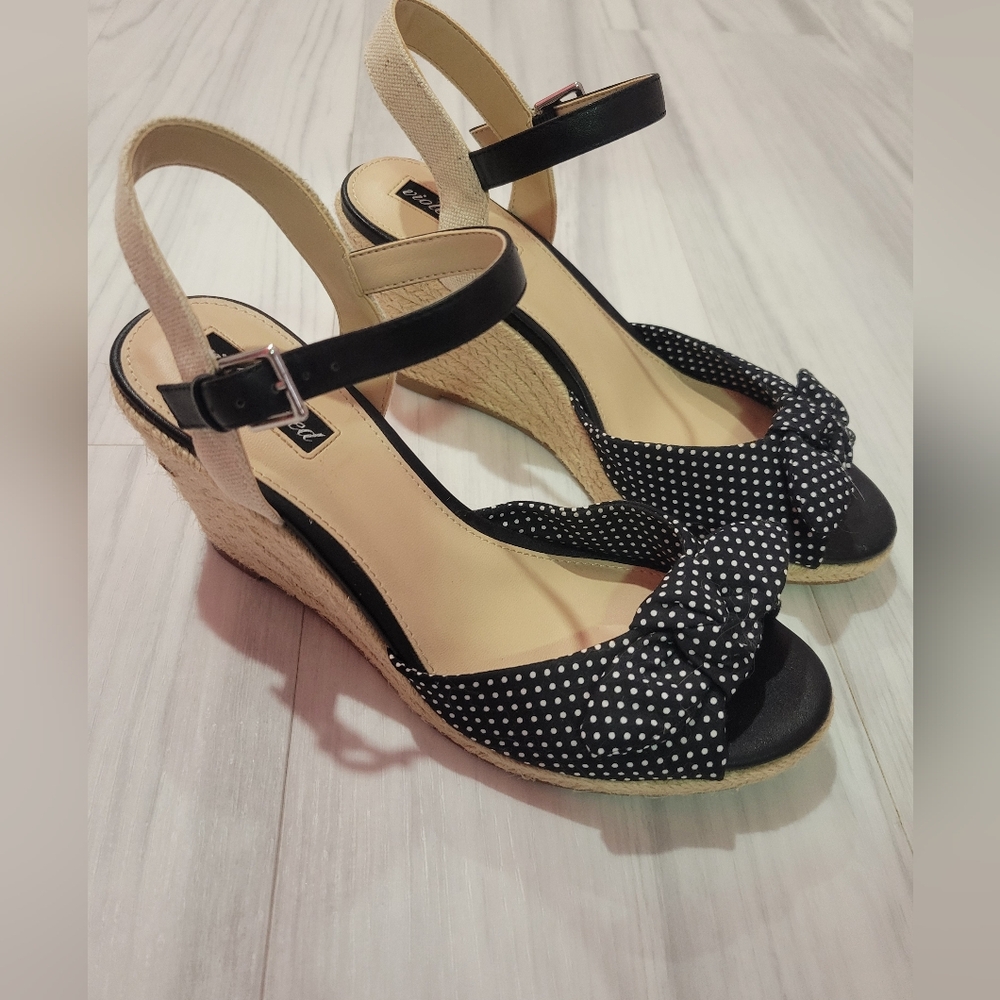 Black Polka Dot Women's Sandals - Picture 4 of 9